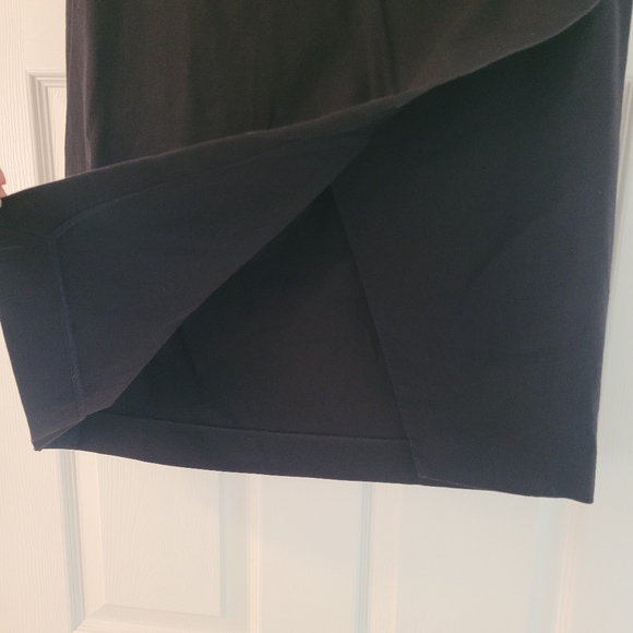 Banana Republic Slit Pencil Skirt - Picture 2 of 5